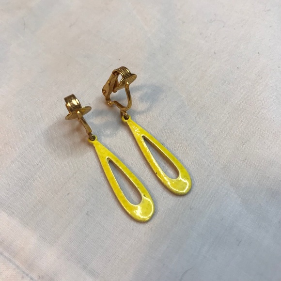 Striking Yellow Teardrop Shaped Earrings - Picture 3 of 5